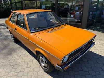 Używany VW Derby 50 KM (36 kW) 1977 Pomarańczowy Sedan/Limuzyna