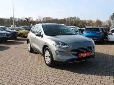 Gebraucht Ford Kuga Titanium 152 PS (111 kW) 2021 Silber SUV