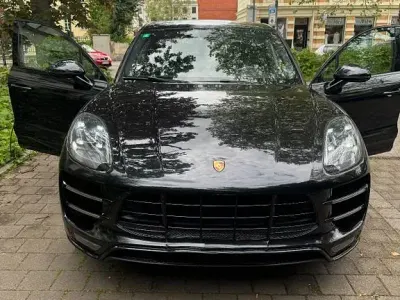 Gebraucht Porsche Macan Turbo Performance Package 441 PS (324 kW) 2017 Schwarz SUV