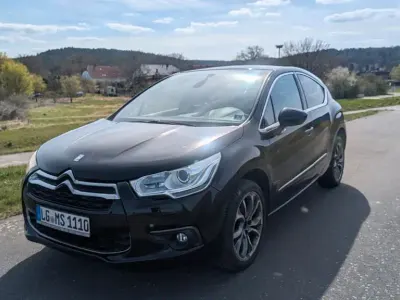 Gebraucht Citroën DS4 Sport Chic 163 PS (119 kW) 2013 Schwarz Kleinwagen