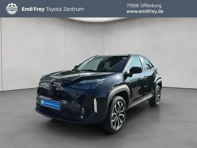 Neu Toyota Yaris 131 PS (96 kW) 2025 Schwarz Kleinwagen