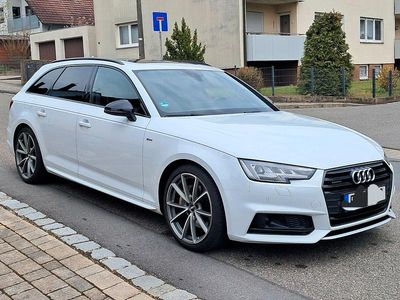 Second-hand Audi A4 S-Line 190 CP (139 kW) 2017 Alb Break