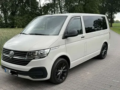 Gebraucht VW Multivan Family 150 PS (110 kW) 2020 Grau Van / Kleinbus