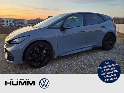 Vaporgrau Gebraucht 2023 Cupra Born Kleinwagen | 25.900 € (Fairer Preis)