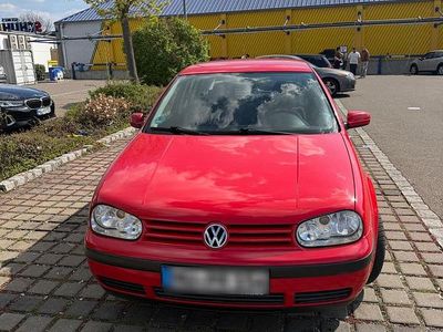 Second-hand VW Golf III 1999 Berlinǎ