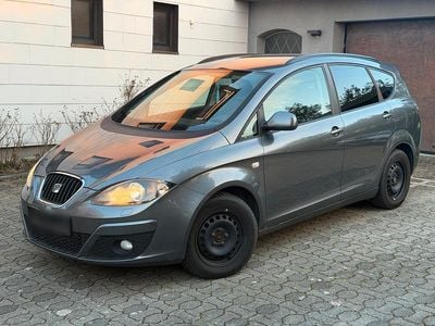 Gebraucht Seat Altea XL 160 PS (117 kW) 2014 Grau Van / Kleinbus