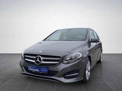 Gebraucht Mercedes B180 122 PS (89 kW) 2016 Grau Van / Kleinbus