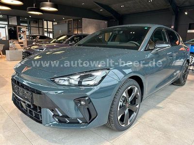 Neu Cupra Leon 150 PS (110 kW) 2025 Blau Limousine