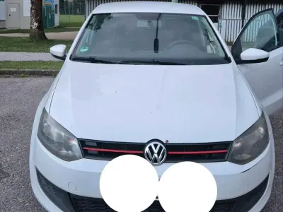 Gebraucht VW Polo 75 PS (55 kW) 2011 Weiß Kleinwagen