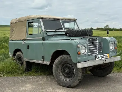 Usado Land Rover 3 68 CV (50 kW) 1982 Verde SUV