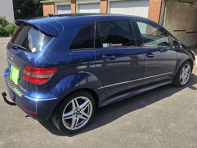 Mercedes B200