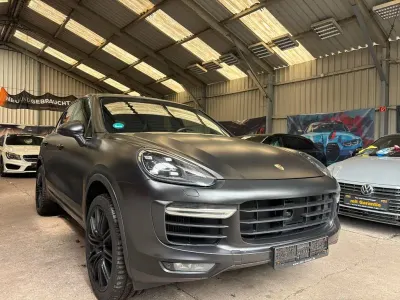 Gebraucht Porsche Cayenne Turbo 519 PS (381 kW) 2015 Schwarz SUV