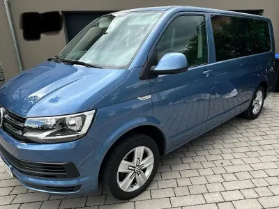 Gebraucht VW Multivan 150 PS (110 kW) 2016 Blau Van / Kleinbus