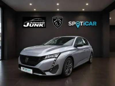 Gebraucht Peugeot 308 132 PS (97 kW) 2022 Metfa artense silber Limousine