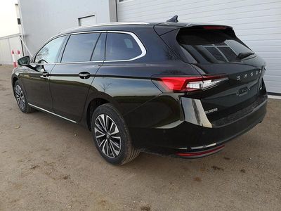 Neu Skoda Superb Selection 193 PS (141 kW) 2025 Ebonyschwarz metallic Kombi