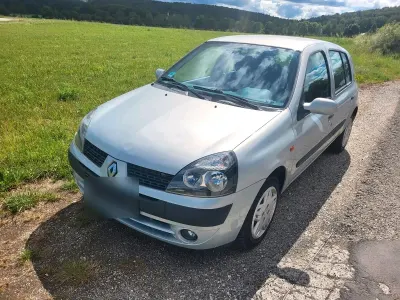 Gebraucht Renault Clio 75 PS (55 kW) 2003 Silber Kleinwagen