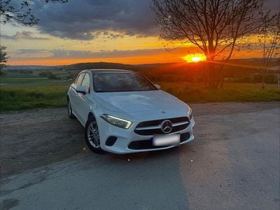 Gebraucht Mercedes A180 Progressive 116 PS (85 kW) 2019 Weiß Limousine
