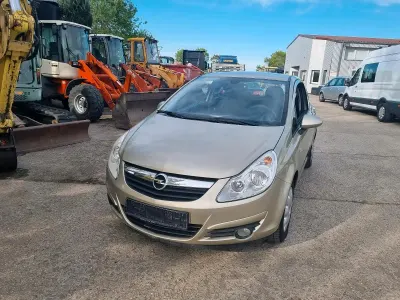 Brugt Opel Corsa 82 HK (60 kW) 2008 Guld Hatchback