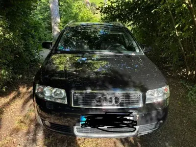 Gebraucht Audi A4 131 PS (96 kW) 2002 Schwarz Kombi