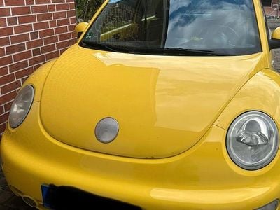 Second-hand VW New Beetle 150 CP (110 kW) 2003 Galben Hatchback