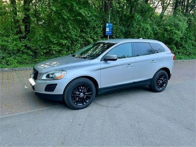 gebraucht Volvo XC60 2.4 D AWD SUMMUM