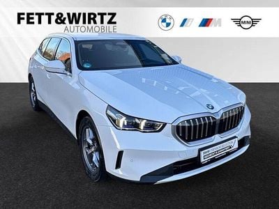 Gebraucht BMW 520 197 PS (144 kW) 2024 Alpinweiss Kombi