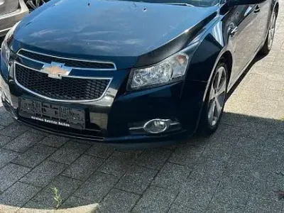 Gebraucht Chevrolet Cruze LT 141 PS (103 kW) 2010 Schwarz Limousine