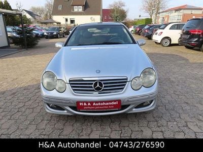 Gebraucht Mercedes C180 143 PS (105 kW) 2005 Silber Coupé