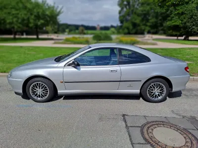 Gebraucht Peugeot 406 Coupe 132 PS (97 kW) 1998 Silber Coupé