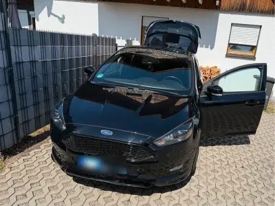 Gebraucht Ford Focus ST-Line 182 PS (133 kW) 2018 Schwarz Limousine