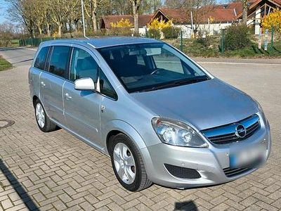 Gebraucht Opel Zafira 140 PS (102 kW) 2010 Silber Van / Kleinbus