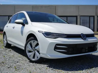 Nowe VW Golf VIII 150 KM (110 kW) 2026 Biały Sedan/Limuzyna