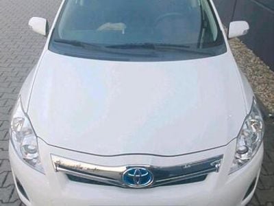Toyota Auris Hybrid