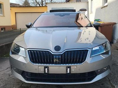 Gebraucht Skoda Superb 280 PS (205 kW) 2016 Gelb Kombi