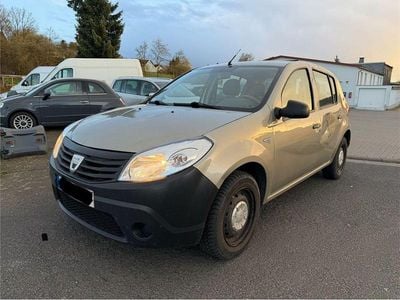 Gebraucht Dacia Sandero Basis 75 PS (55 kW) 2009 Grau Limousine