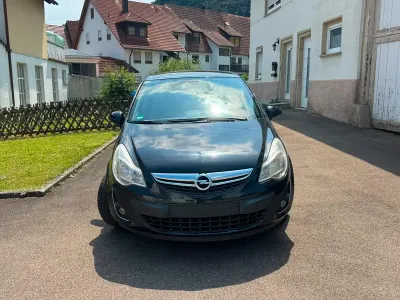 Gebraucht Opel Corsa 85 PS (62 kW) 2012 Schwarz Kleinwagen