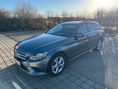 Gebraucht Mercedes C220 194 PS (142 kW) 2019 Grau Limousine