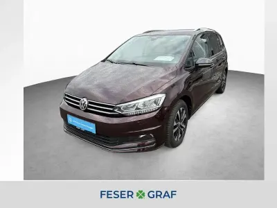 Gebraucht VW Touran IQ Drive 150 PS (110 kW) 2019 Crimson red metallic Van / Kleinbus