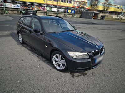Gebraucht BMW 316 115 PS (84 kW) 2011 Schwarz Kombi