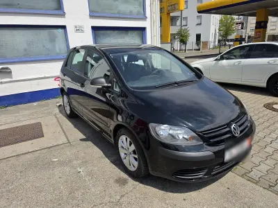 Gebraucht VW Golf VI 105 PS (77 kW) 2009 Schwarz Kleinwagen