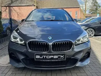 Używany BMW 218 M Sport 136 KM (100 kW) 2023 Szary Minivan
