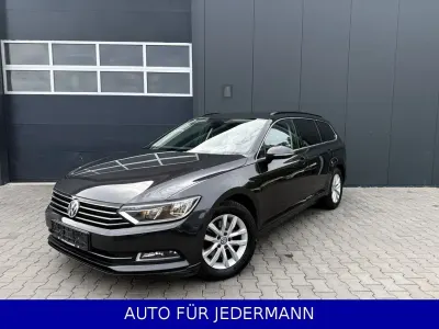 Gebraucht VW Passat Comfortline 150 PS (110 kW) 2018 Mangangrau Kombi