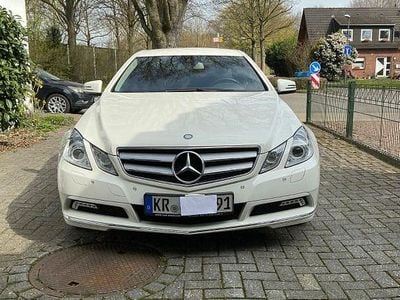 Gebraucht Mercedes E350 272 PS (200 kW) 2010 Weiß Coupé
