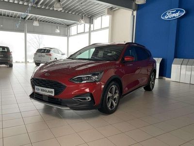 Gebraucht Ford Focus 155 PS (114 kW) 2021 Fantasticrot metallic rot Limousine