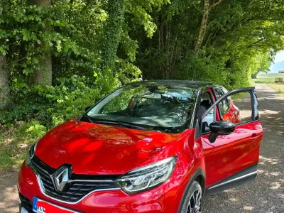 Gebraucht Renault Captur 150 PS (110 kW) 2019 Rot SUV