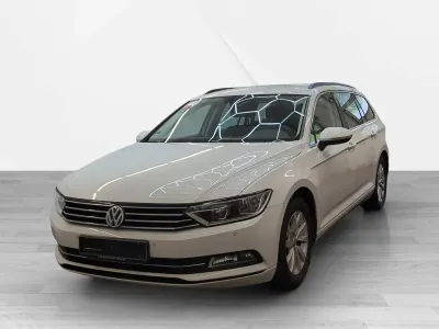 Gebraucht VW Passat Comfortline 150 PS (110 kW) 2019 Weiß Limousine