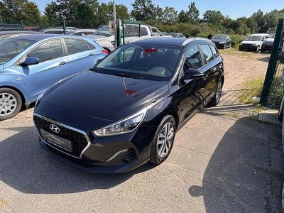 Gebraucht Hyundai i30 Trend 116 PS (85 kW) 2019 Schwarz Kombi