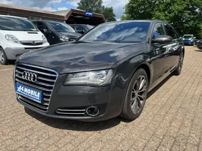 Gebraucht Audi A8 Ambiente 250 PS (183 kW) 2012 Oolonggrau metallic (metallic) Limousine