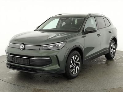 Nouă VW Tiguan Life 150 CP (110 kW) 2025 Verde SUV