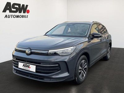 Delfingrau metallic Neu 2026 VW Tiguan Life SUV | 50.795 €